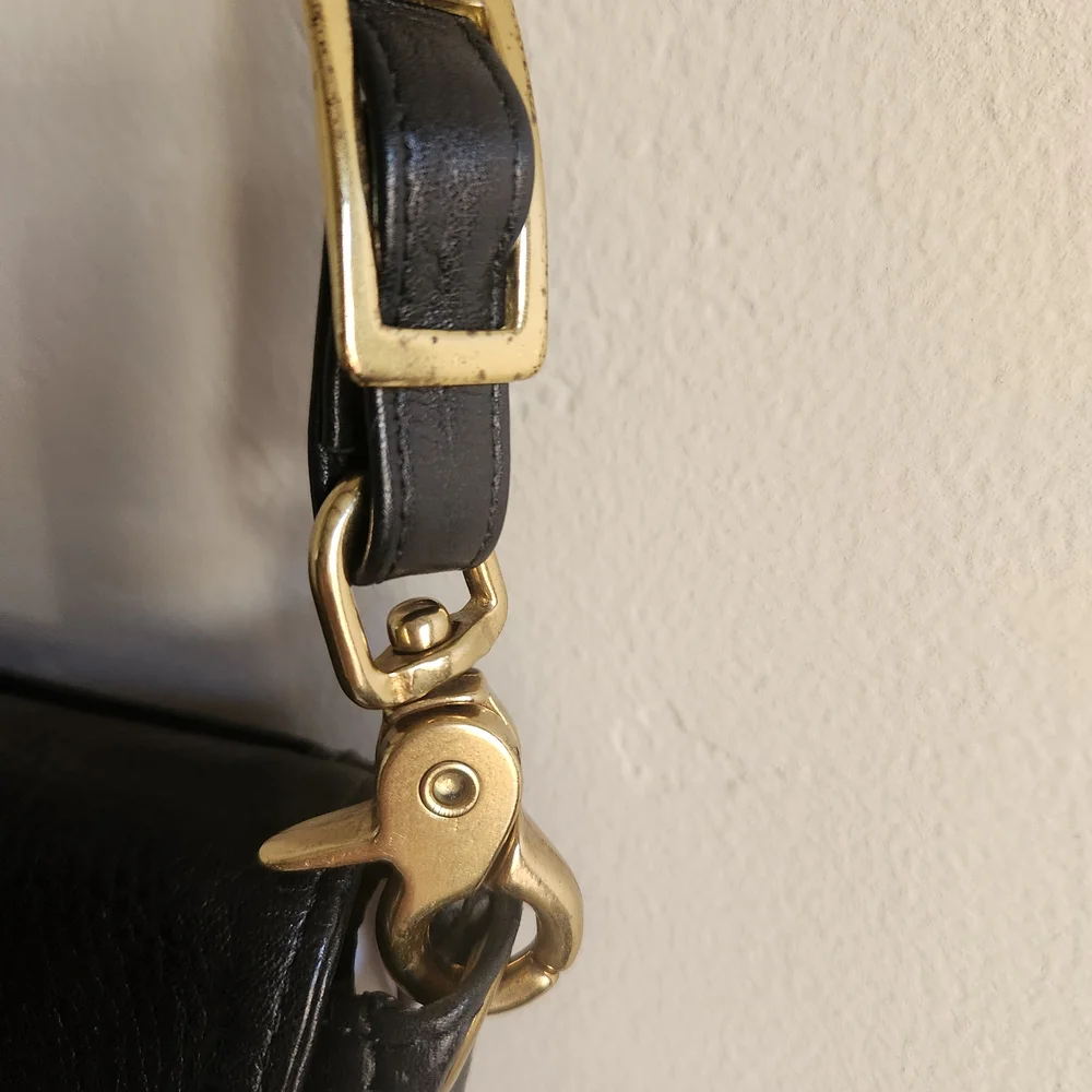 Libaire California Vintage Black Leather Crossbody Bag - Picture 9 of 16